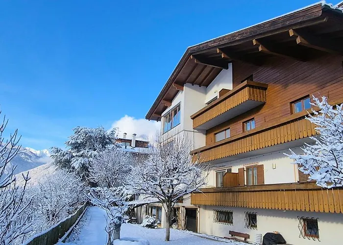 Casa vacanza: Weinberg Apartments With Brixen Suedtirol Card