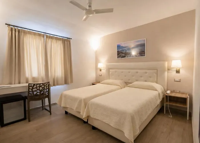 Sisters Hotel