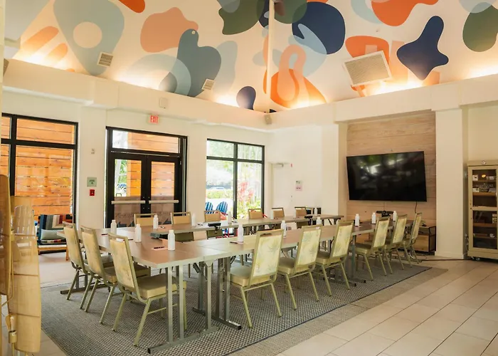 Motel: Blue Flamingo Resort Key West