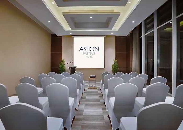 Hotels With Four Stars Aston Pasteur