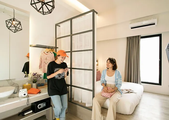 Family Hotel: Lub D Manila Makati - Central Makati, Near Nightlife