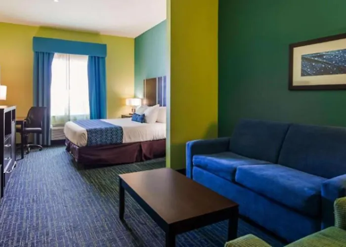 Best Western Plus Carrizo Springs Inn & Suites