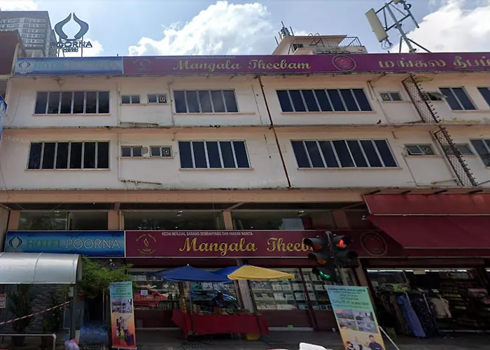 Poorna Hotel