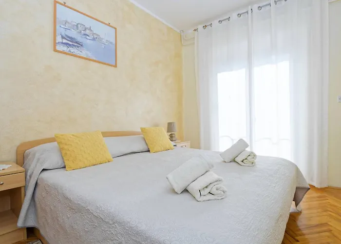 Apartments Marta By Rent Istria