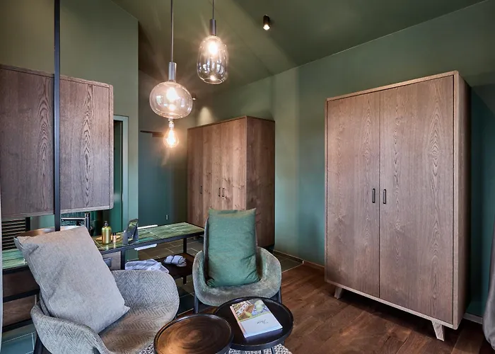 Floris Green Suites By Parc Florian