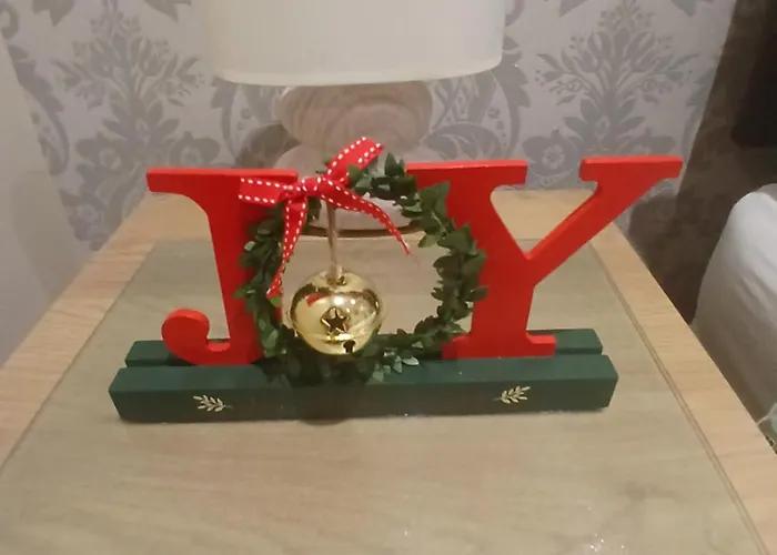 Central hotel: Ponderosa B&B With Free Onsite Parking And Breakfast Included