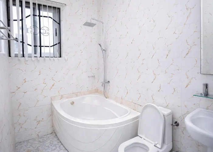 Aduk Guest House Airport City Accra