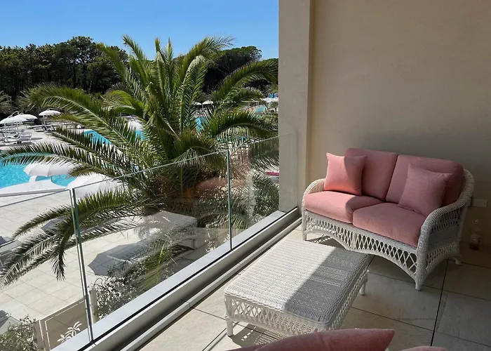 Riviera Resort Hotel