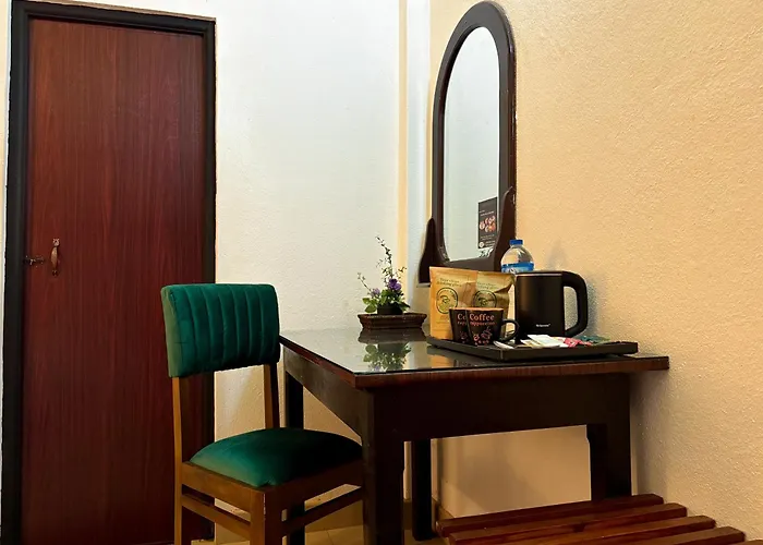 Rajawewa Resort - Hotel In Ampara