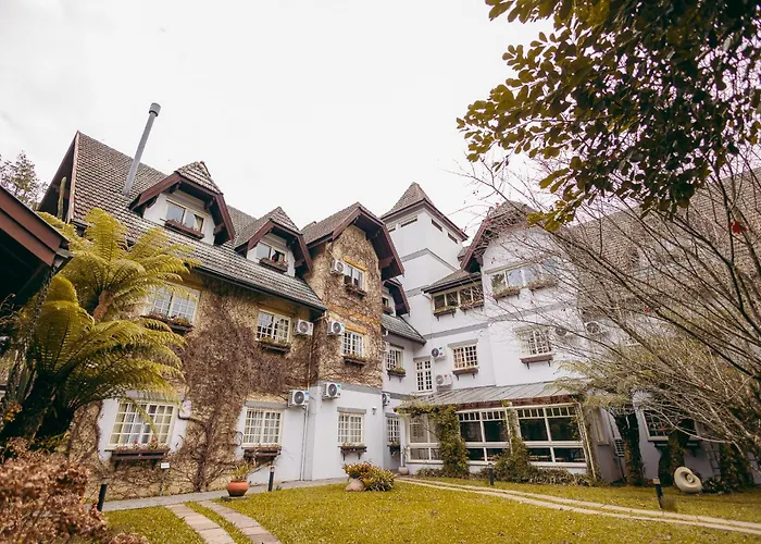 Lê Château de , seu refúgio no centro da cidade