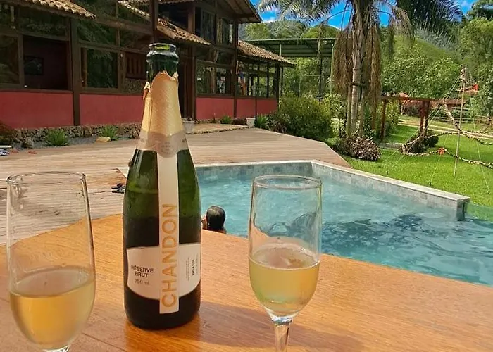 Hotel com jacuzzi: Pousada Vale da Cachoeira