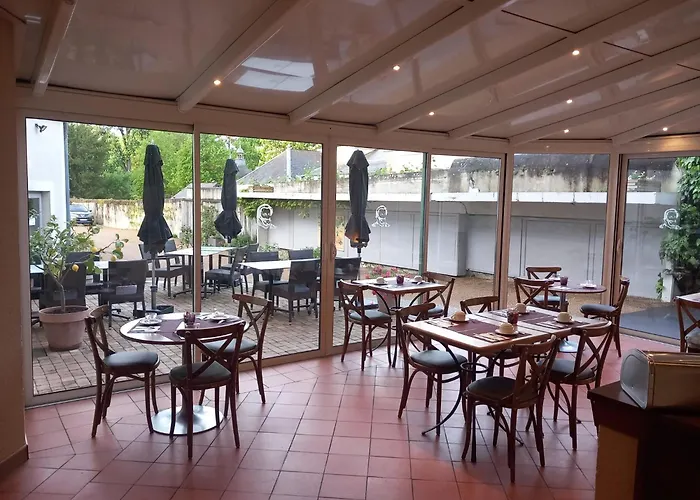 Hôtel accueillant les animaux: Logis Hôtel Le Vert Galant