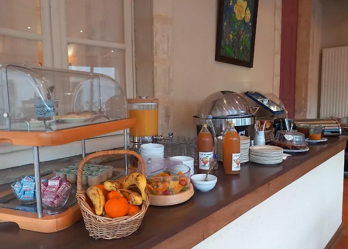 Hôtel accueillant les animaux: Logis Hôtel Le Vert Galant