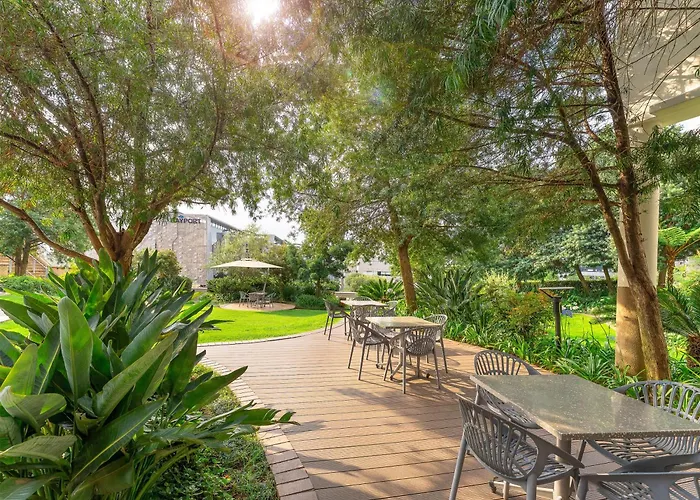 Lodging Garden Court Sandton City