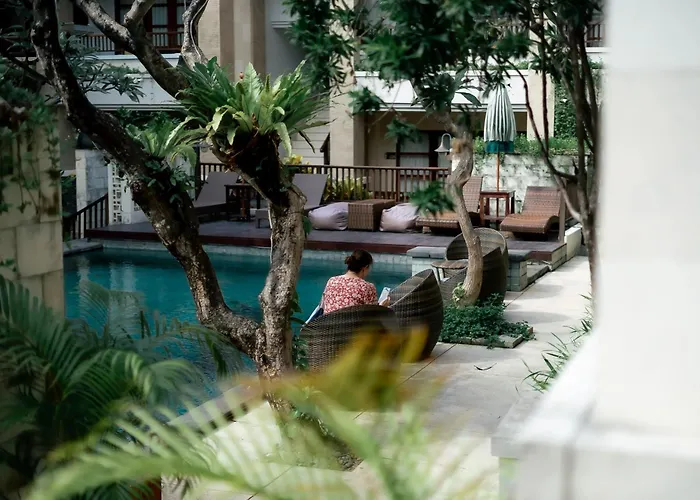 Fourteen Roses Beach Hotel