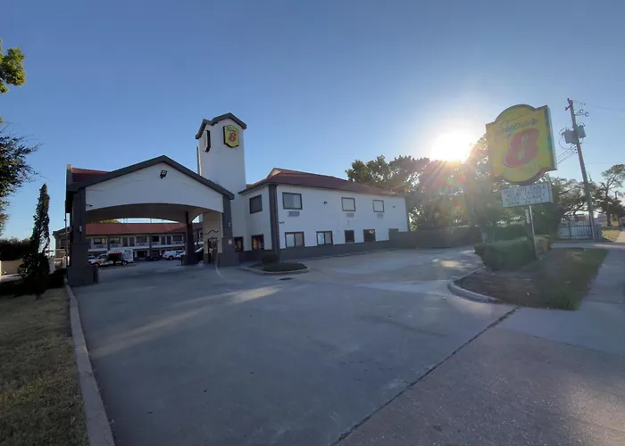 Hotel: Super 8 By Wyndham Houston/Brookhollow Nw