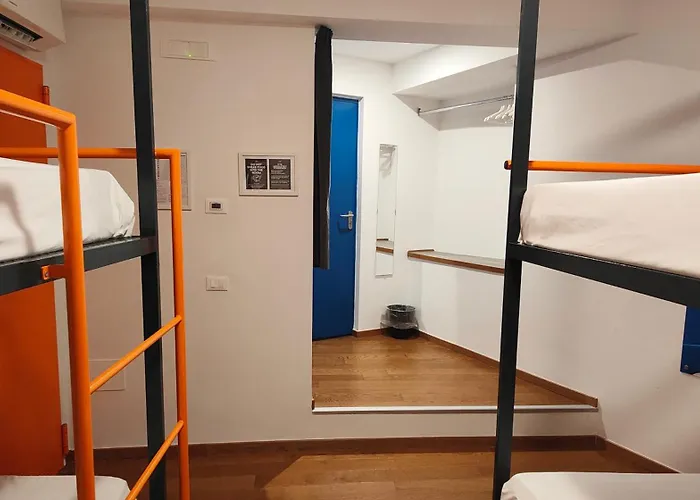 The Hostels Tric Trac