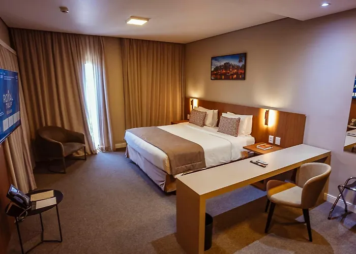 Royal Tulip Holambra