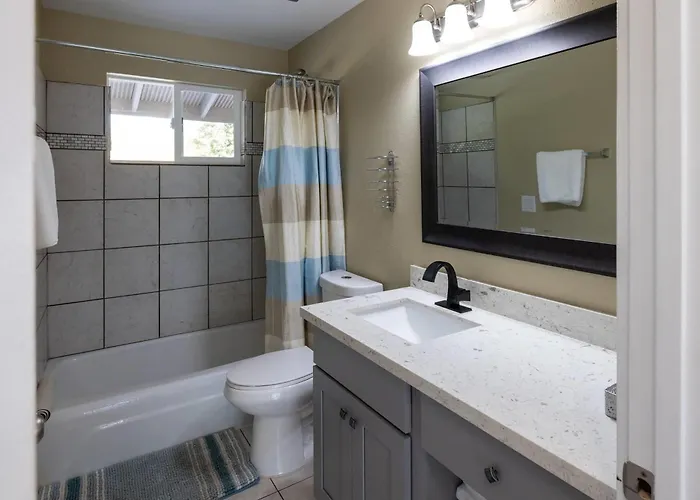 Interurban Suites Hotel, A Dazzler Select By Wyndham