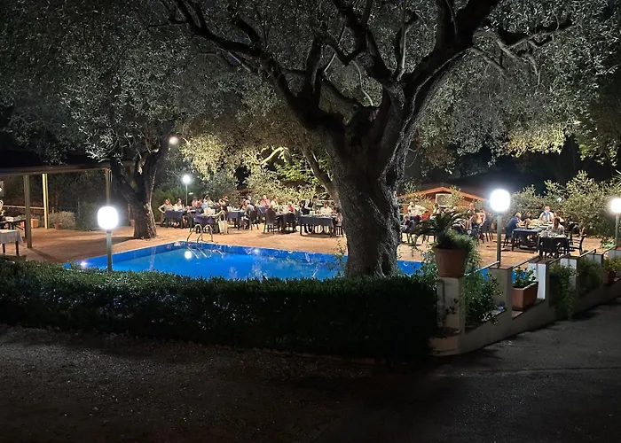 Hotel Con Piscina Villaggio Alberghiero Da Pepé