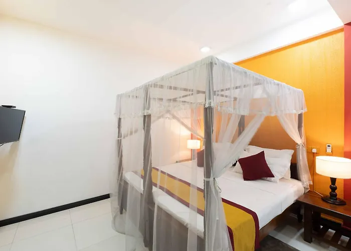 Urban Kandy City Hotel