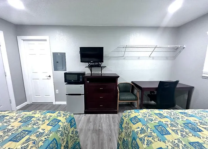 Lemon Bay Motel