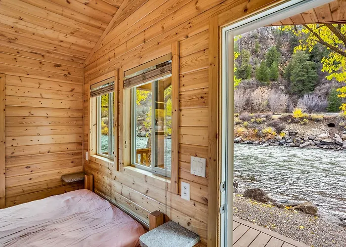 Glenwood Canyon Resort