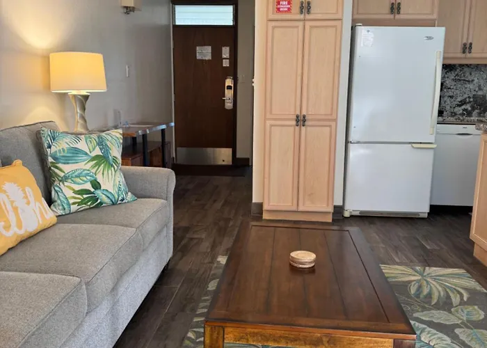 The Happy Hideaway - Maui Calm By The Ocean