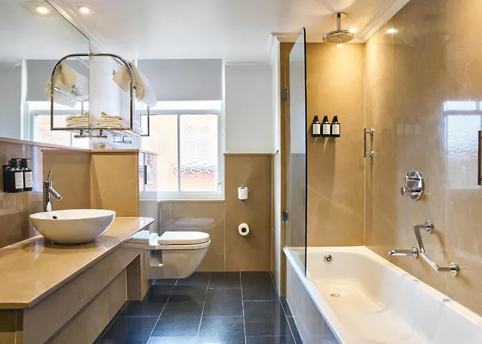 Radisson Blu , Bloomsbury