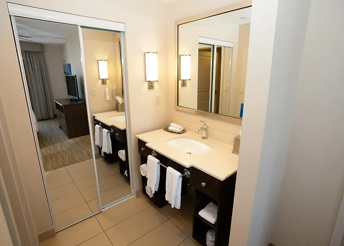 Homewood Suites By Hilton Halifax - Downtown