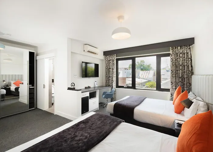 Dog friendly hotels Sora East Melbourne