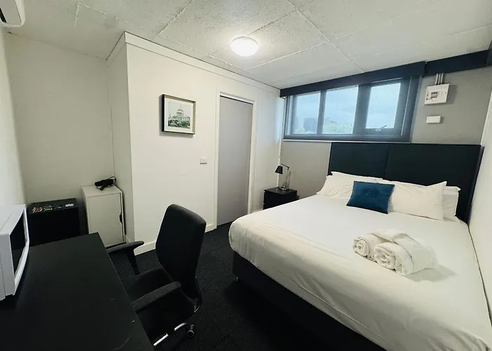 Dog friendly hotels Sora East Melbourne