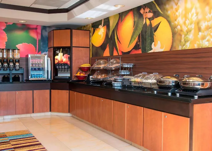 Fairfield Inn & Suites By Marriott Omaha Downtown