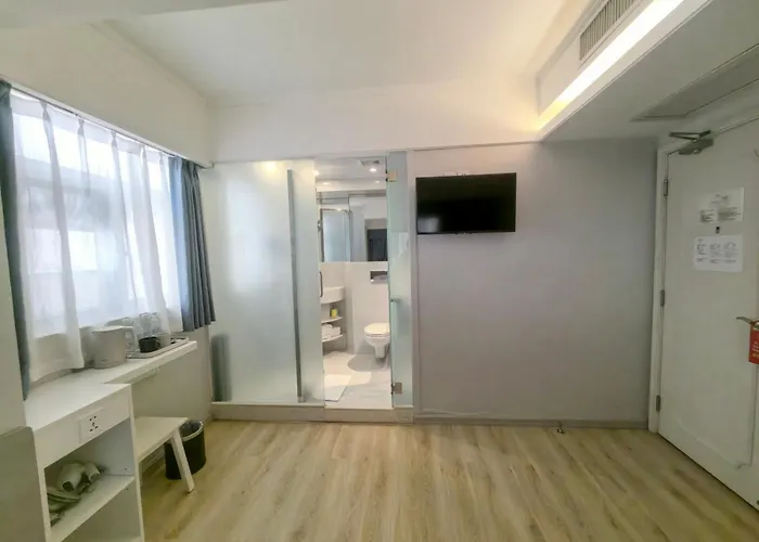 Ole Tai Sam Un Hotel