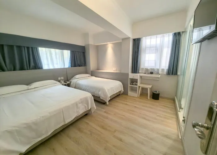 Ole Tai Sam Un Hotel