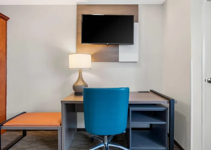 Comfort Inn Cockatoo Near Lax Airport