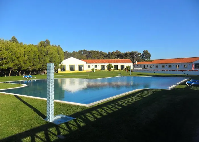 Monte Carvalhal Da Rocha