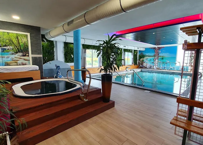Western &SPA Pau Lescar Aeroport Ex Vamcel