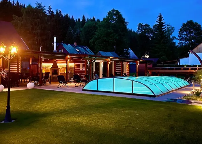 Chalet Schaefer S Vyhrivanym Bazenem Se Slanou Vodou A Saunou
