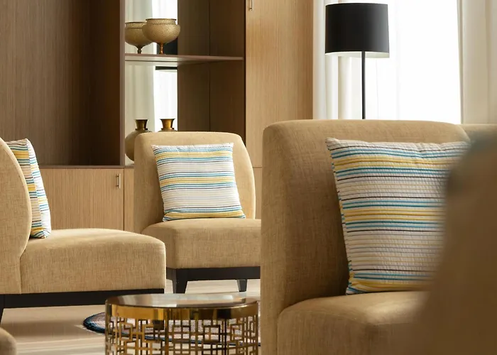 Levatio Suites Muscat, A Member Of Radisson Individuals
