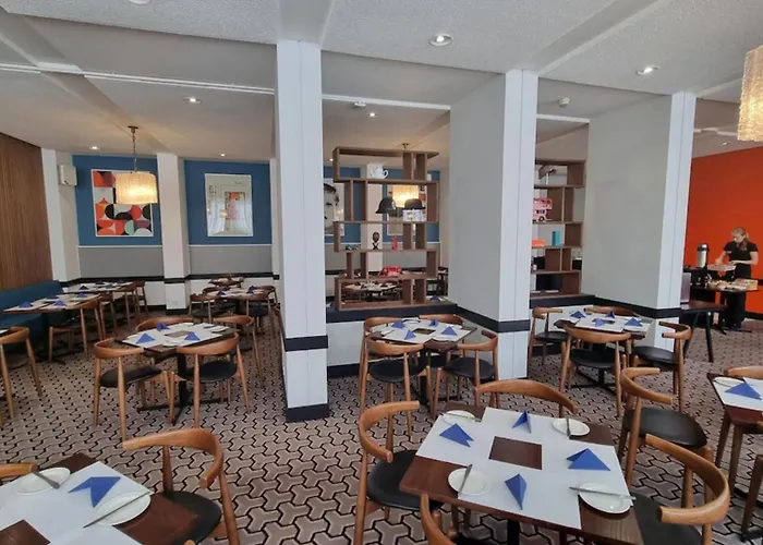 Lancaster Hall Hotel