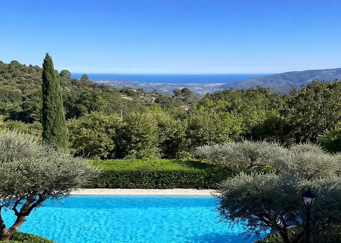 Les Hauts De La Riviera