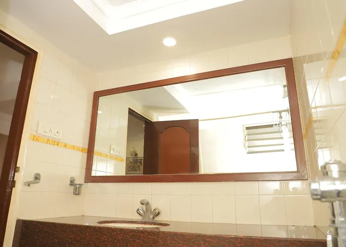 Hotel Galaxy Surat