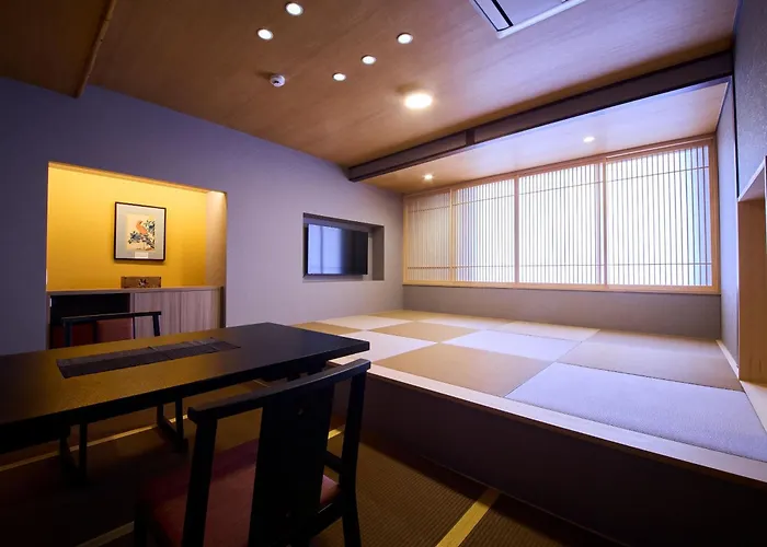 Gion Shinmonso