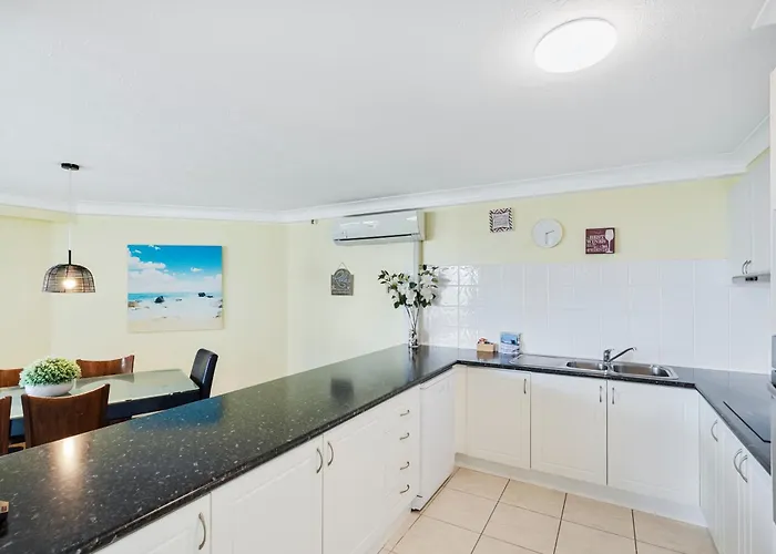 Motel: Aegean Apartments Surfers Paradise