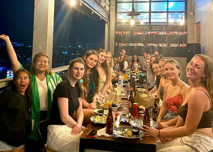 Family Hotel: Lub D Manila Makati - Central Makati, Near Nightlife