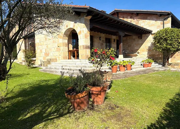 Luxury Esmeralda