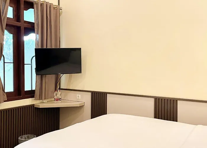 Berlian Abadi Hotel By Sinergi