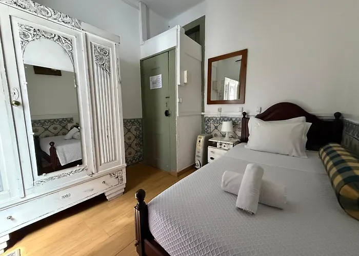 New Aljubarrota Guest House