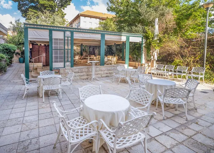 The Colony Hotel